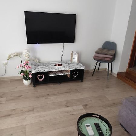 Apartman Aldis Διαμέρισμα Σίμπενικ Εξωτερικό φωτογραφία